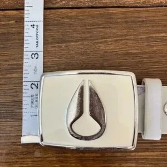 Nixon Cream Enamel and Silver Belt Buckle - Picture 4 of 4